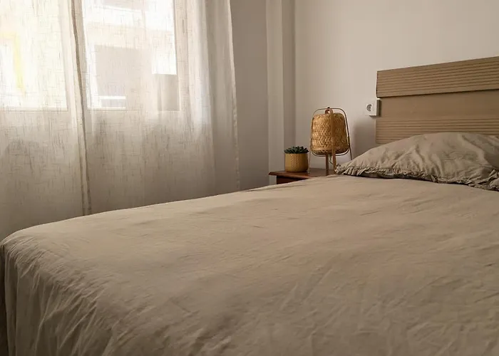 Spacious Apartment Right Next To Miramar Beach